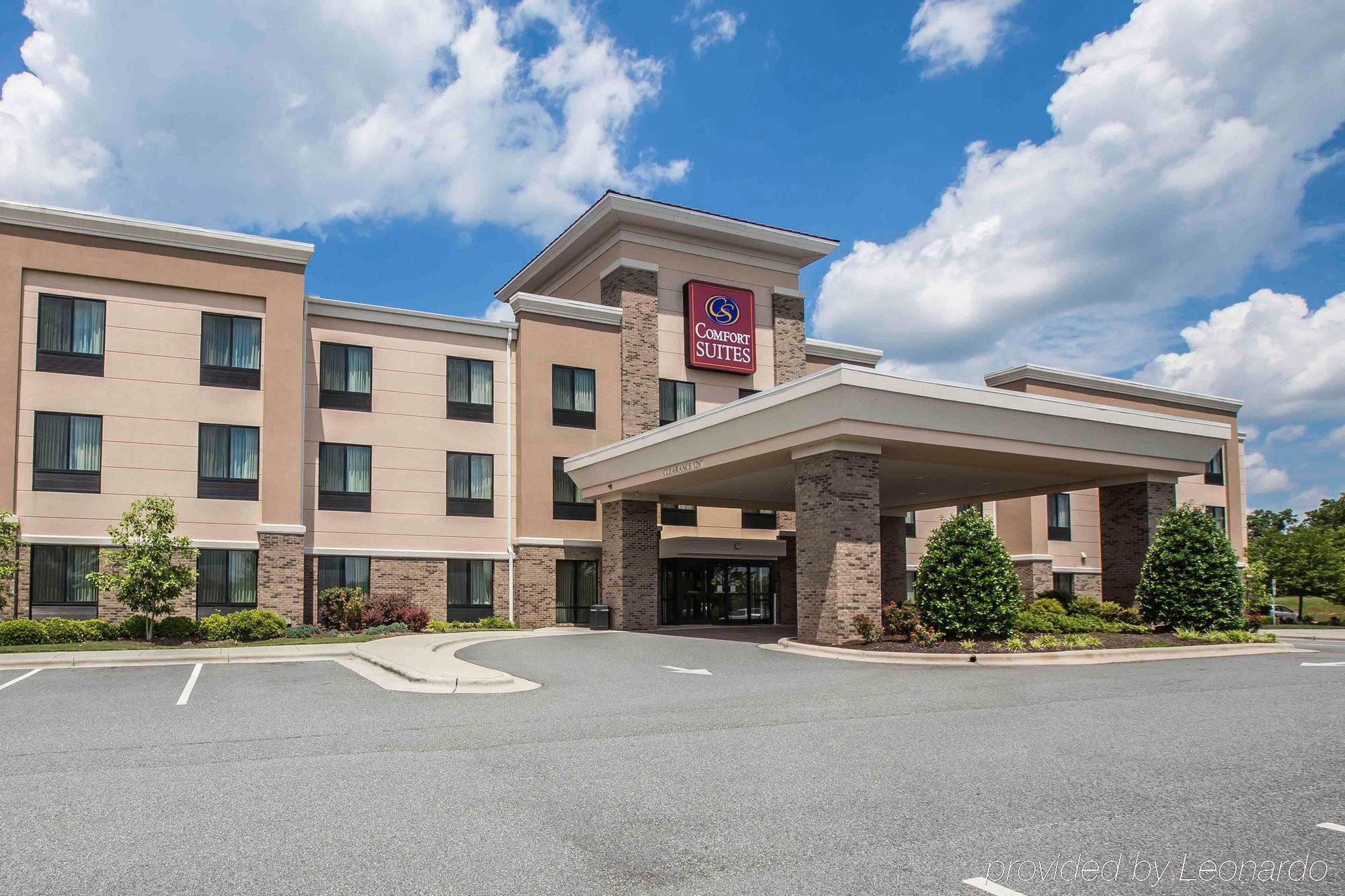 Comfort Suites Whitsett - Greensboro East Exterior foto